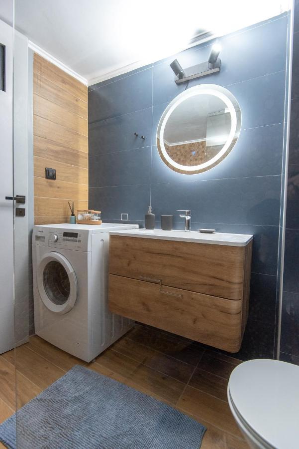 Ferienwohnung Blue Tourmaline Downtown Flat Kalamata Exterior foto